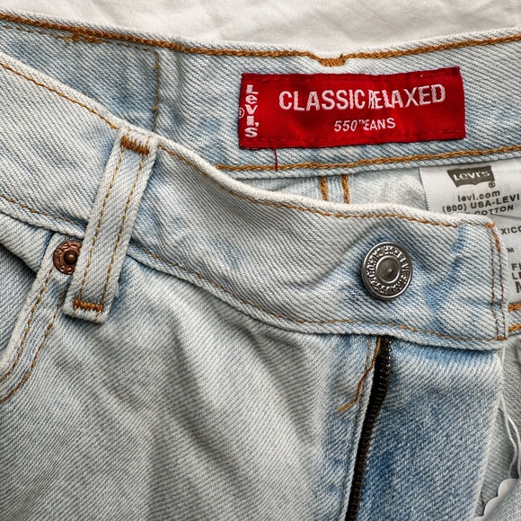 Levi’s shorts - Picture 5 of 8